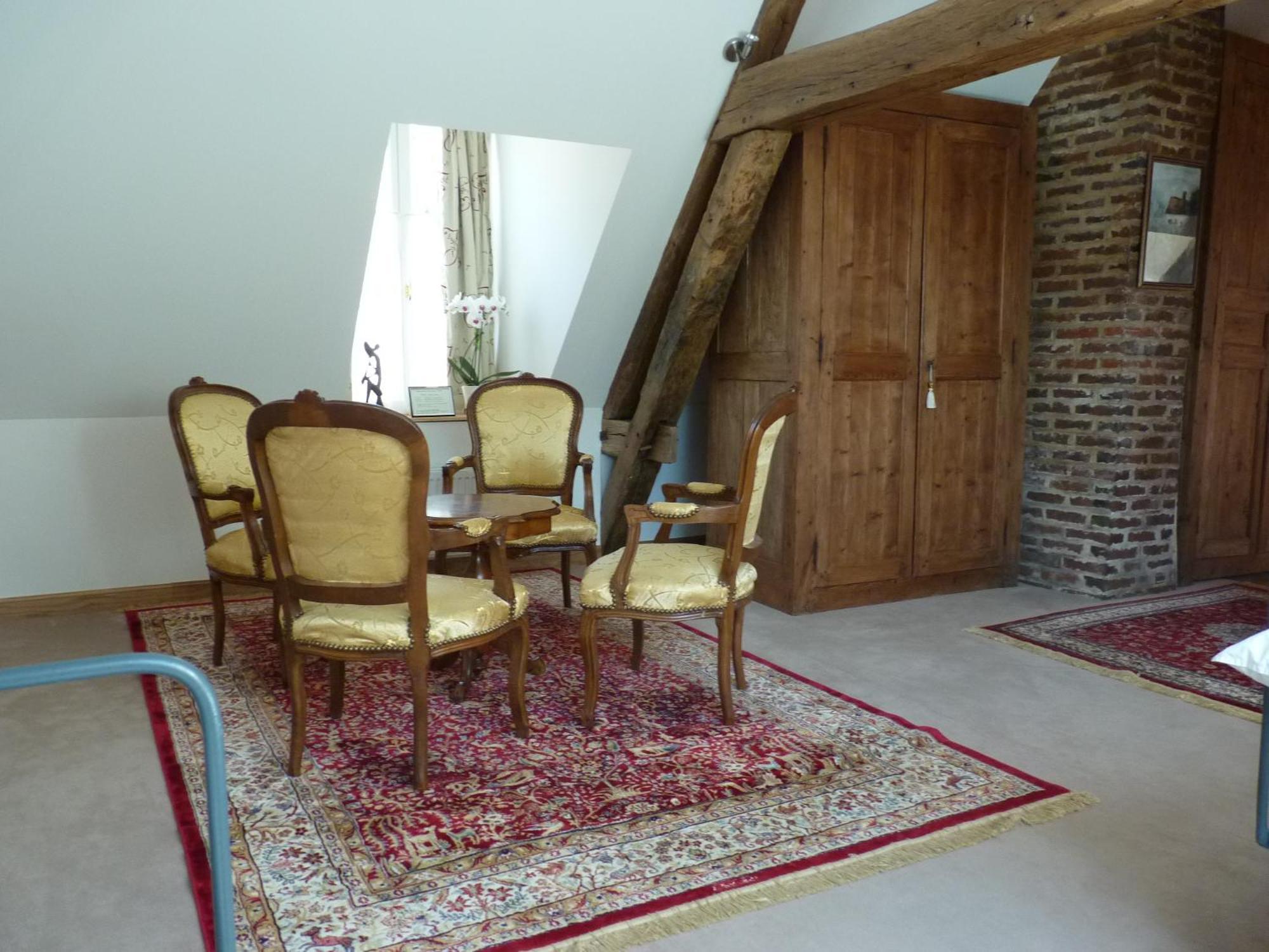 Le Clos Saint Nicolas Château-Renard 객실 사진